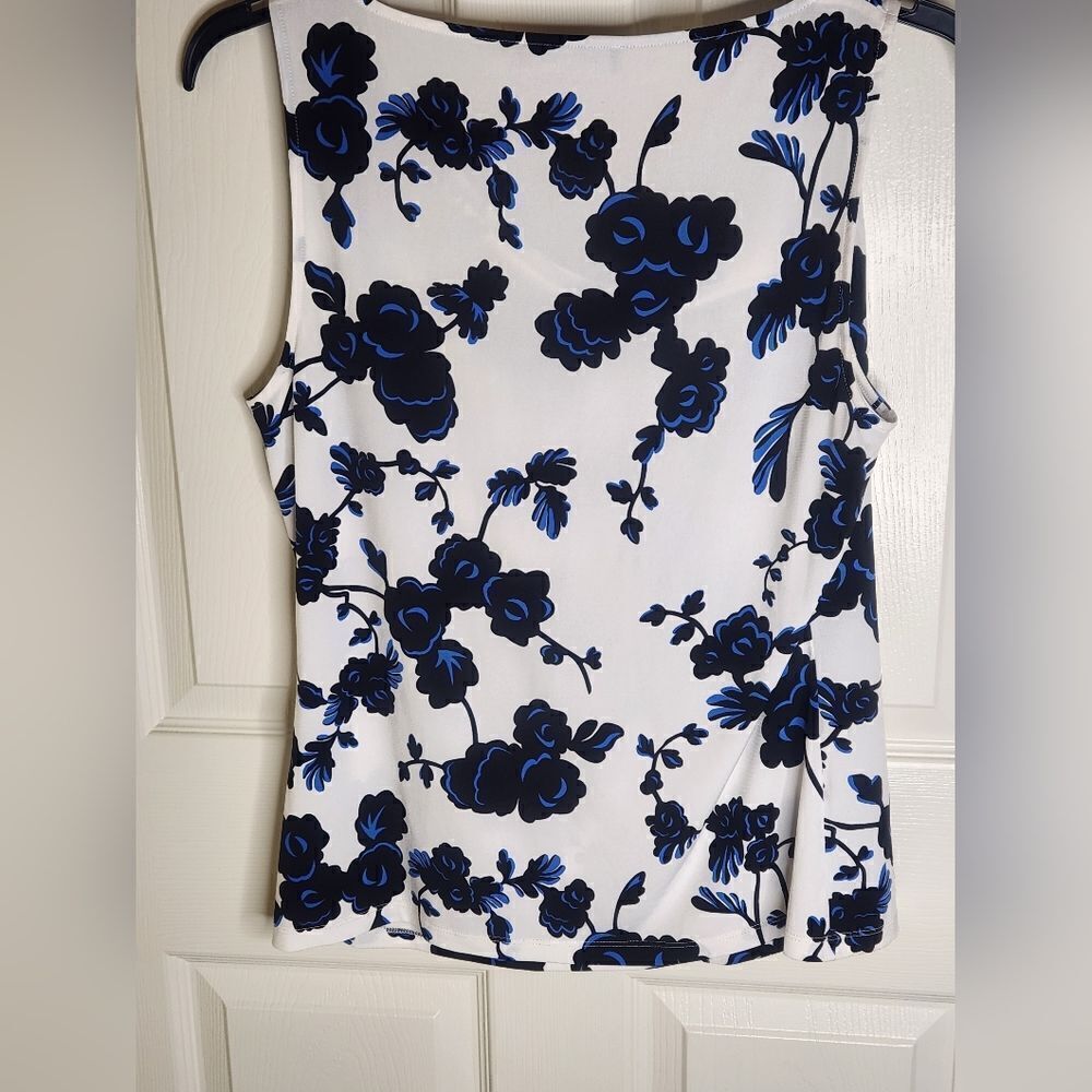 Ivanka Trump L White Navy Blue Floral Print  Slvless Cowl Neck Women Top Blouse - Picture 6 of 6
